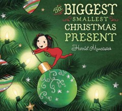 The biggest smallest Christmas present  Cover Image